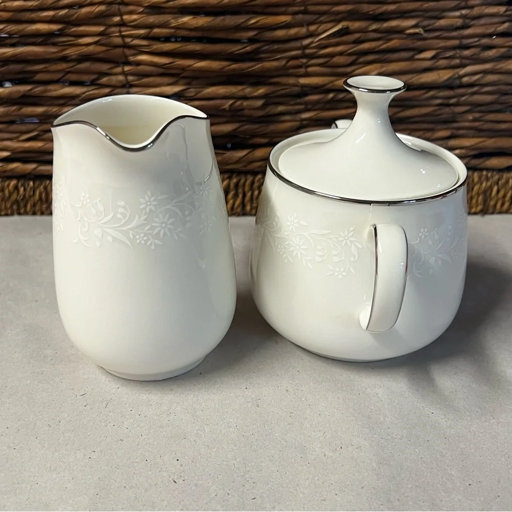Noritake Fine China Lorelei 7541 Sugar Bowl and Creamer